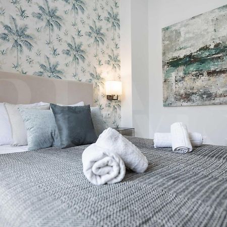 Lovely Duplex With Private Parking Near City Center By Rems มาลากา ภายนอก รูปภาพ