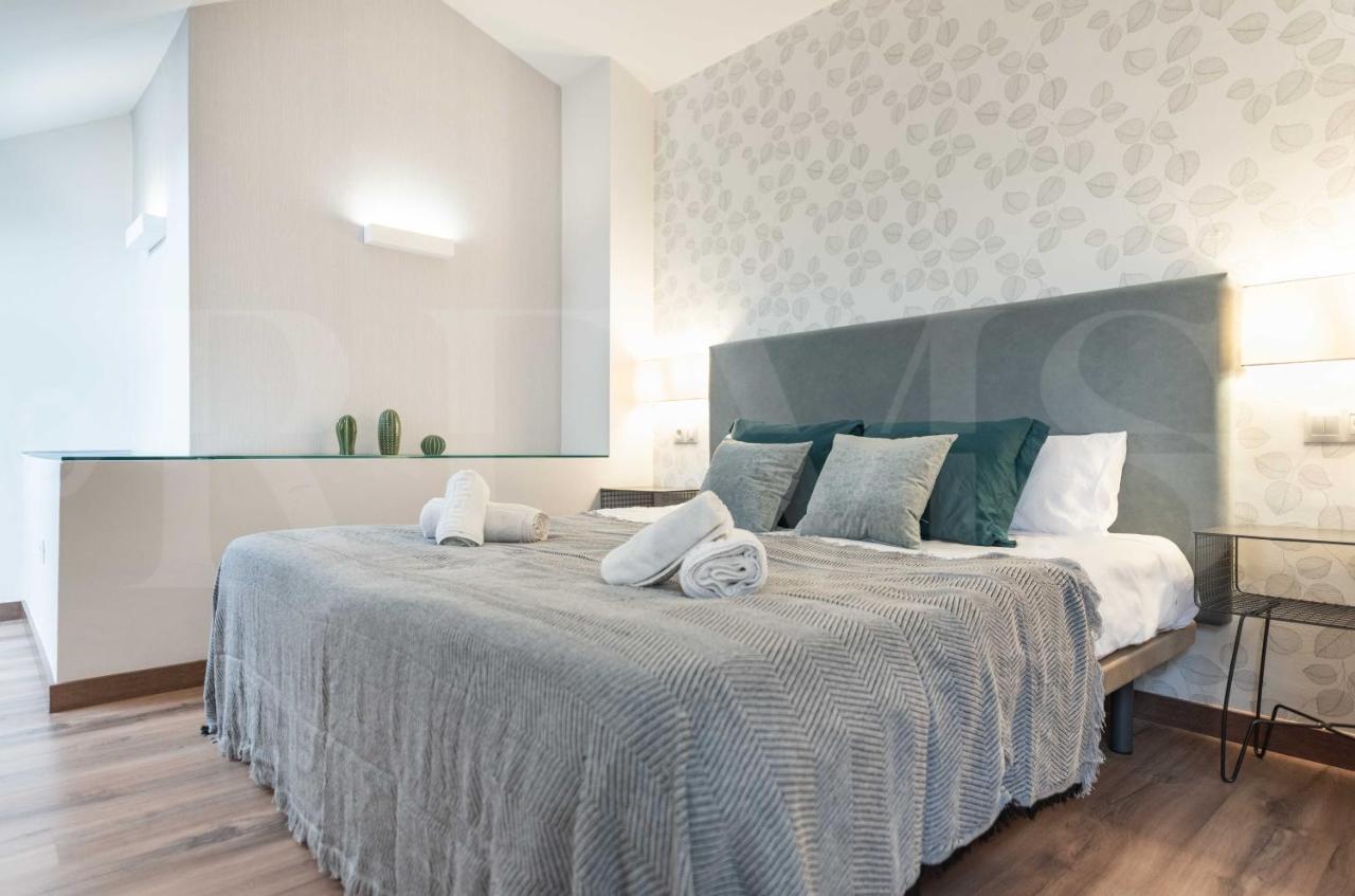 Lovely Duplex With Private Parking Near City Center By Rems มาลากา ภายนอก รูปภาพ